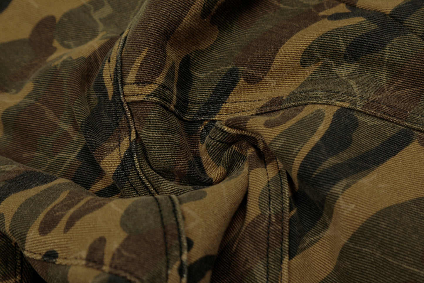 Σορτς Cargo με Camo Πάνελ Omirad