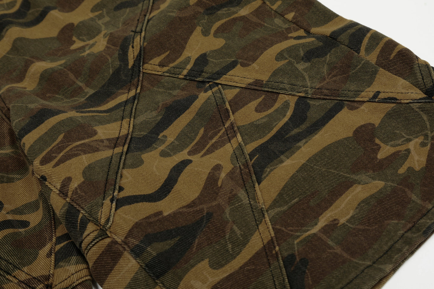 Σορτς Cargo με Camo Πάνελ Omirad