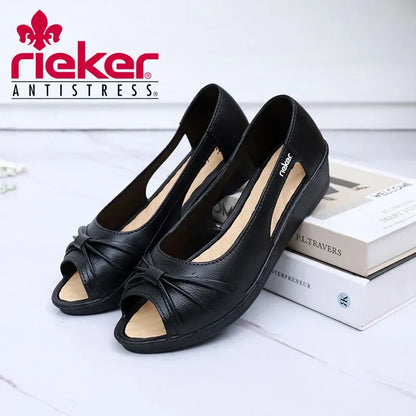 Τα τελευταία κομψά και άνετα δερμάτινα σανδάλια της Rieker