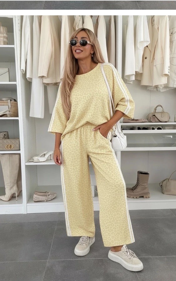 Γυναικείο Σετ Lounge Εκλεπτυσμένης Πολυτέλειας Animal Chic