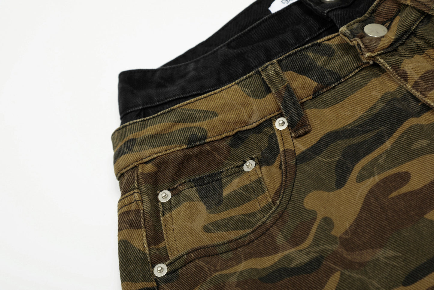 Σορτς Cargo με Camo Πάνελ Omirad