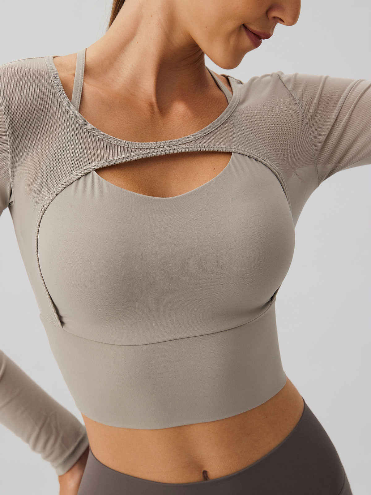 Silhouette Μακρυμάνικο Cutout Top (Ελαφριά Υποστήριξη)